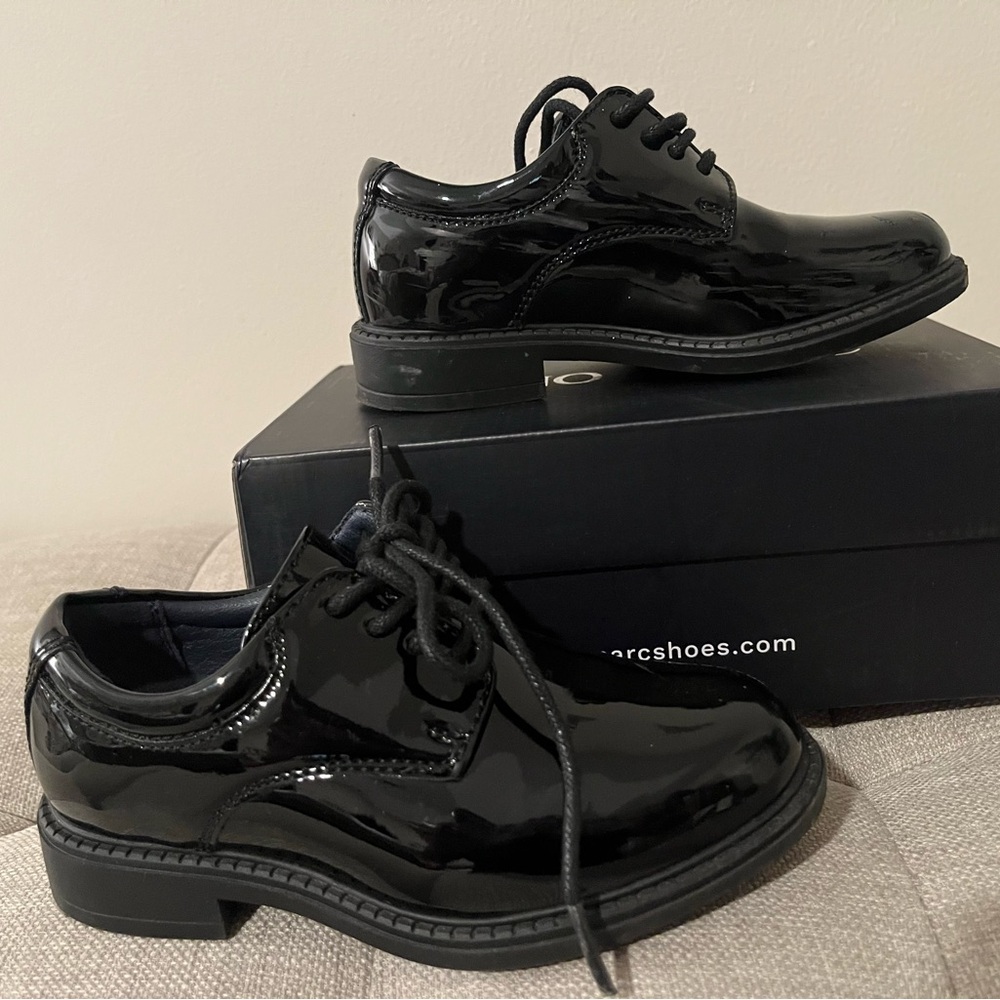 Sleek Black Patent Leather Men's Oxfords